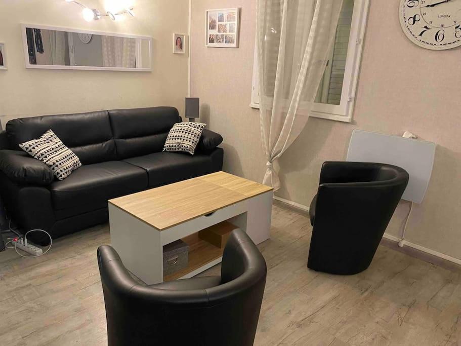 Chez Manu Meuble De Tourisme 2 Etoiles Pour 6 Personnes - 3 Chambres Villeparisis Buitenkant foto